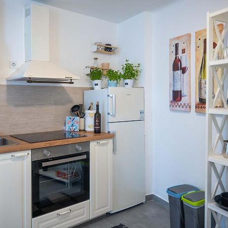 Apartment Montona Пула Екстериор снимка