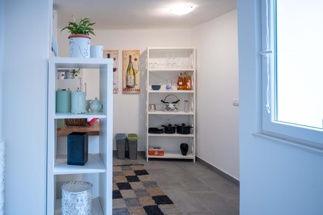 Apartment Montona Пула Екстериор снимка