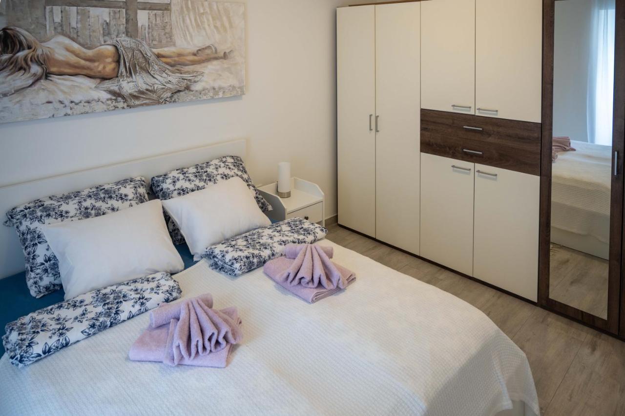 Apartment Montona Пула Екстериор снимка