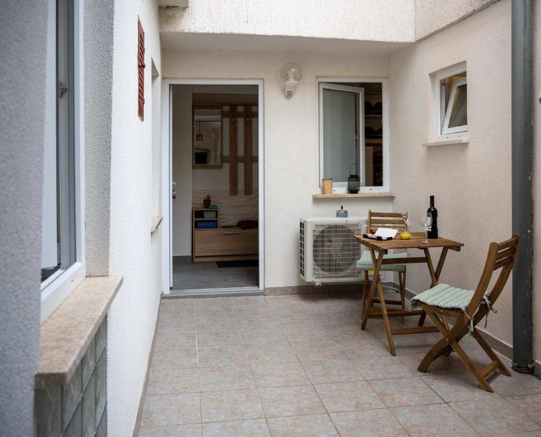 Apartment Montona Пула Екстериор снимка