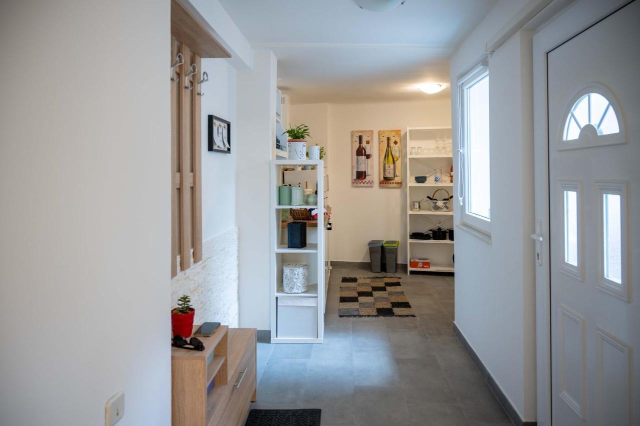 Apartment Montona Пула Екстериор снимка
